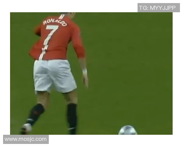 足球明星过人技巧揭秘提升你的球场表现与个人魅力